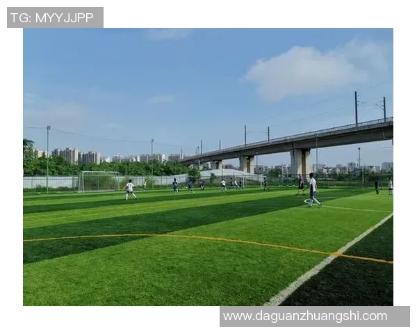 周静独家解析足球技巧与战术心得分享助你提升球场表现 周静独家解析足球技巧与战术心得分享助你提升球场表现