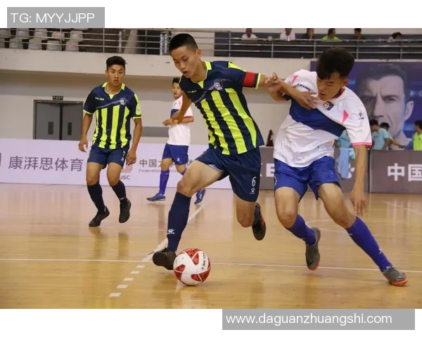 足球明星云集的瞬间捕捉展现绿茵场上的璀璨风采与激情时刻 足球明星云集的瞬间捕捉展现绿茵场上的璀璨风采与激情时刻